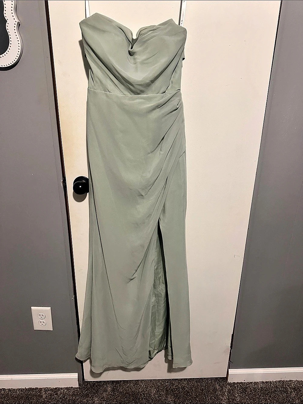 Azazie Saige Maxi Dress in Green Size Medium